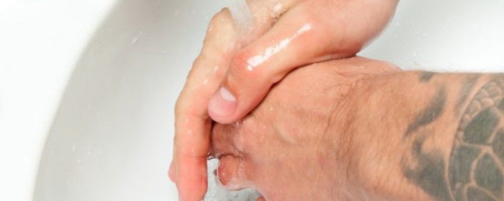 Tattoo-Pflege: Hände waschen bitte nicht vergessen!